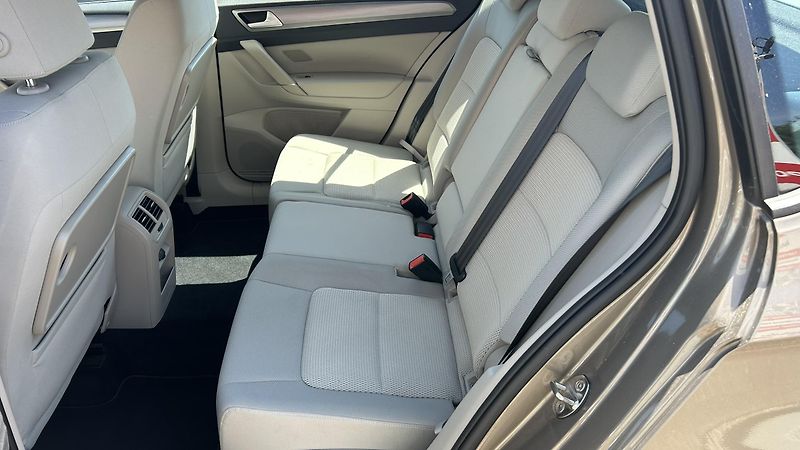 Volkswagen Golf Sportsvan (2017) 1,2 81KW AUTOMAT COMFORTLINE - fotka 9 z 18