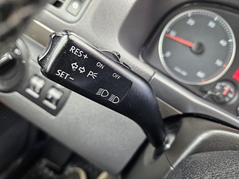Volkswagen Touran (2007) CROSS 1.9TDI, SPLÁTKY  - fotka 17 z 22