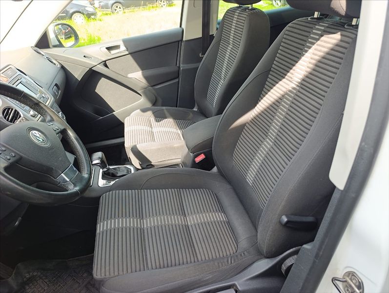 Volkswagen Tiguan 2,0 TDi DSG 4Motion Navi Tažné - fotka 13 z 40