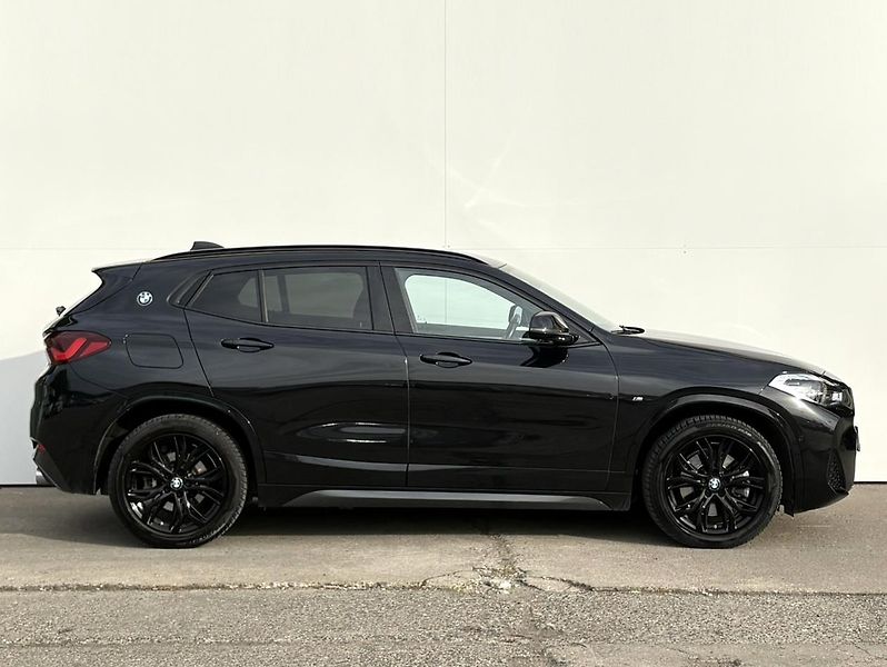 BMW X2 2.0d 140kW XDrive M-Paket - fotka 3 z 23