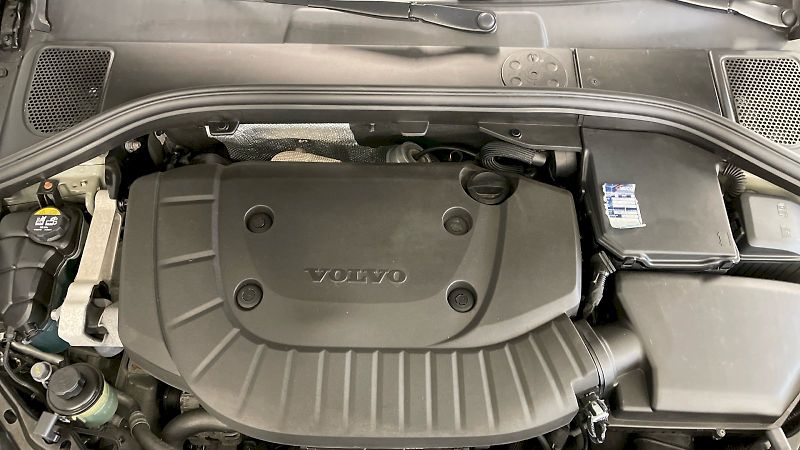 Volvo XC60 (2016) XC 60 2.4TDI  162kW DSG 4x4 - fotka 22 z 24