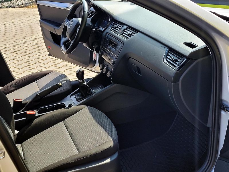Škoda Octavia 1,2 TSi PO ROZVODECH, 1.maj - fotka 21 z 36