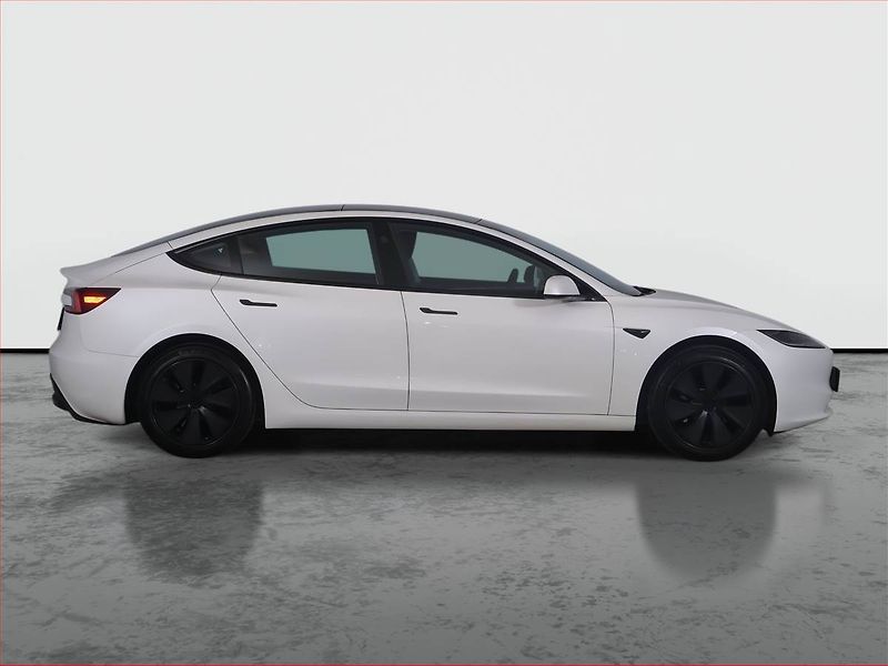 Tesla Model 3 (2024) Standard Range 60kWh, SoH 94% - fotka 6 z 19