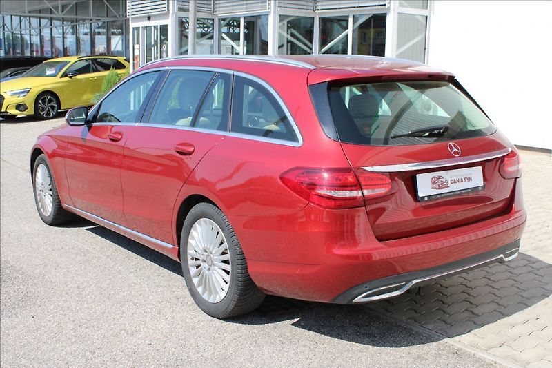 Mercedes-Benz Třídy C 2,1 CDi Exclusive, PANORAMA - fotka 4 z 10