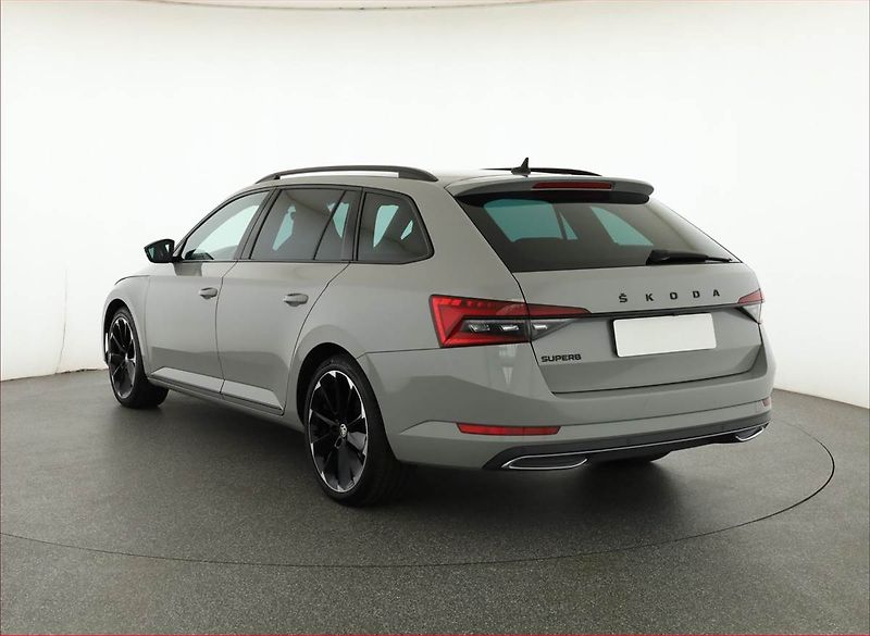 Škoda Superb (2021) Sportline iV 1.4 TSI PHEV - fotka 4 z 24
