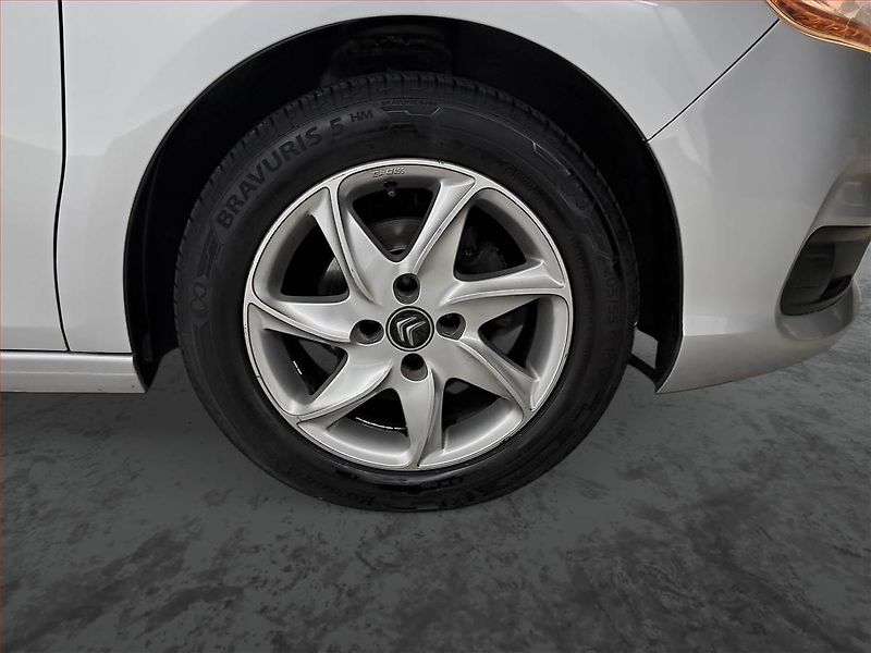 Citroën C4 (2014) 1.6 HDi, Serv.kniha, Tempomat - fotka 15 z 16