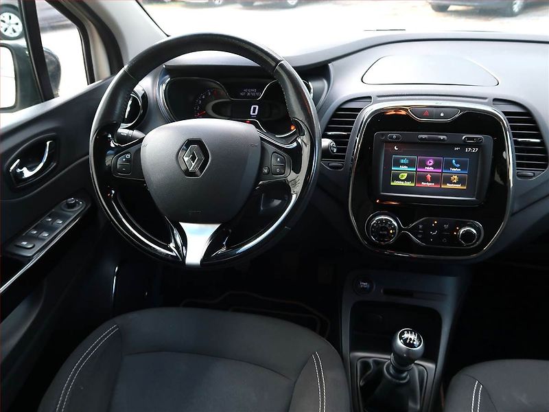 Renault Captur (2016) 1.2 TCe, Navi, Tempomat - fotka 7 z 16
