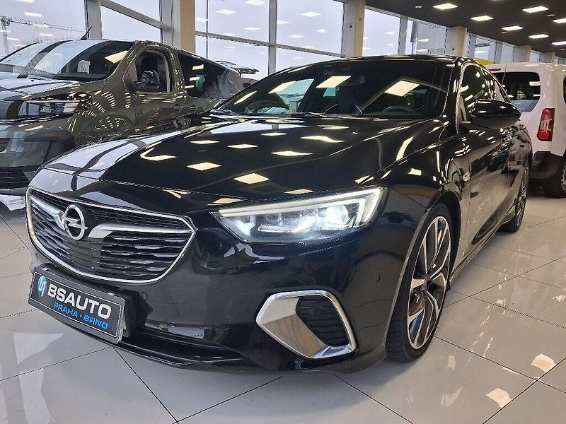 Opel Insignia 2.0T 191 KW GSI 4x4 - fotka 1 z 14
