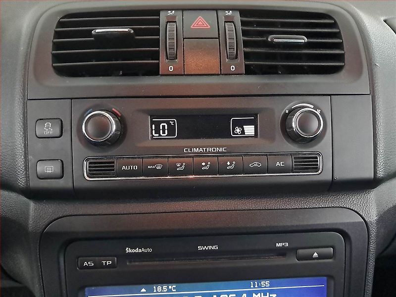 Škoda Fabia (2010) 1.2 TSI, Automat, Tempomat - fotka 15 z 16