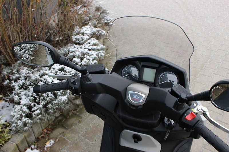 Kymco X-Town 125i ABS (2024) X-Town CITY 125i ABS AKCE 2024 - fotka 4 z 7