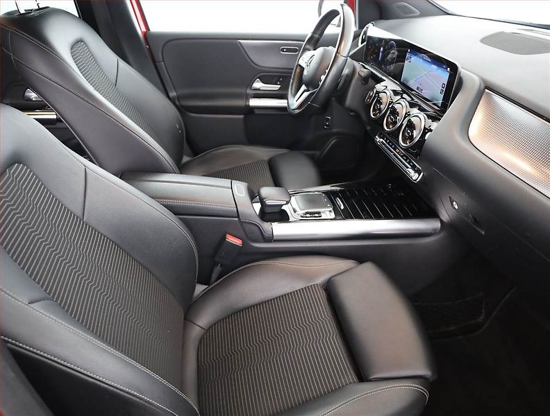 Mercedes-Benz Třídy B (2019) B 180 d, Automat, Kůže, Navi - fotka 7 z 18