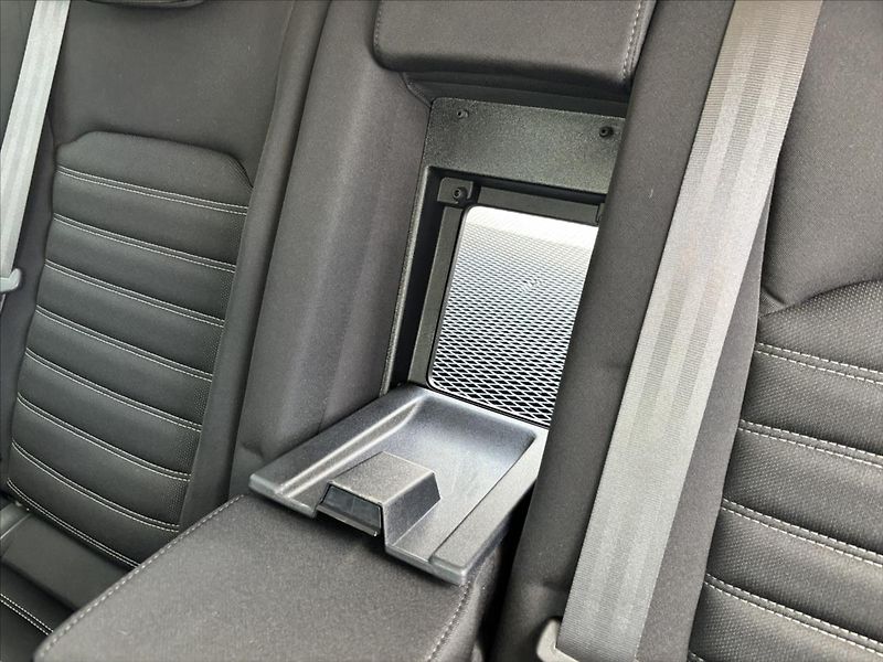 Ford Mondeo 2,0 TDCi AT WEBASTO TOP STAV - fotka 13 z 39