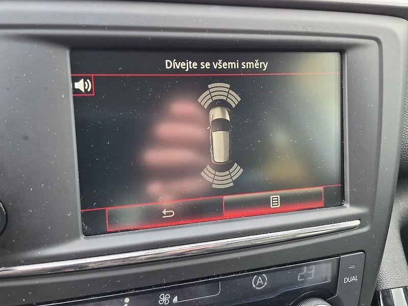 Renault Kadjar Limited 1.3TCE 103KW - fotka 18 z 23