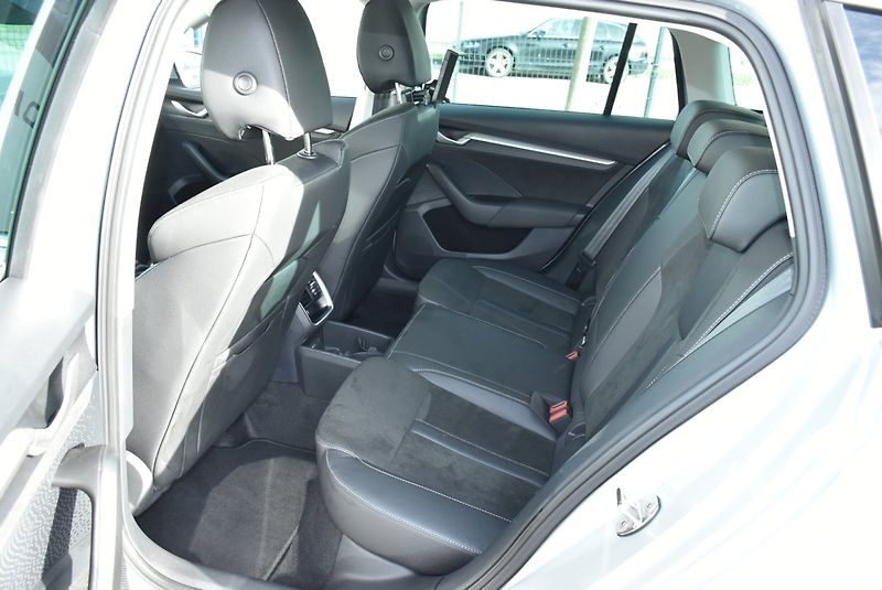 Škoda Octavia (2024) TOP SELECTION 2.0 TDI 110kW DS - fotka 24 z 32