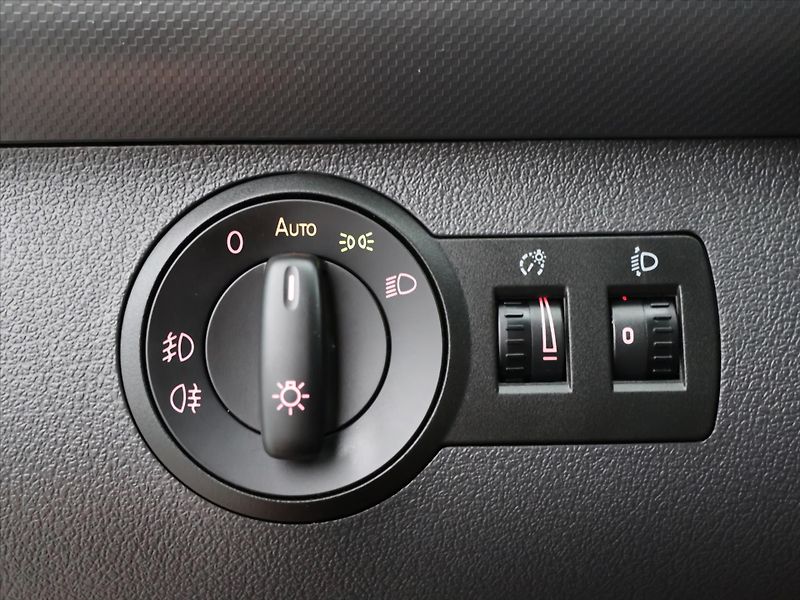 Volkswagen Caddy 1,2 TSI Cup 1.Maj Navi Tažné - fotka 15 z 30
