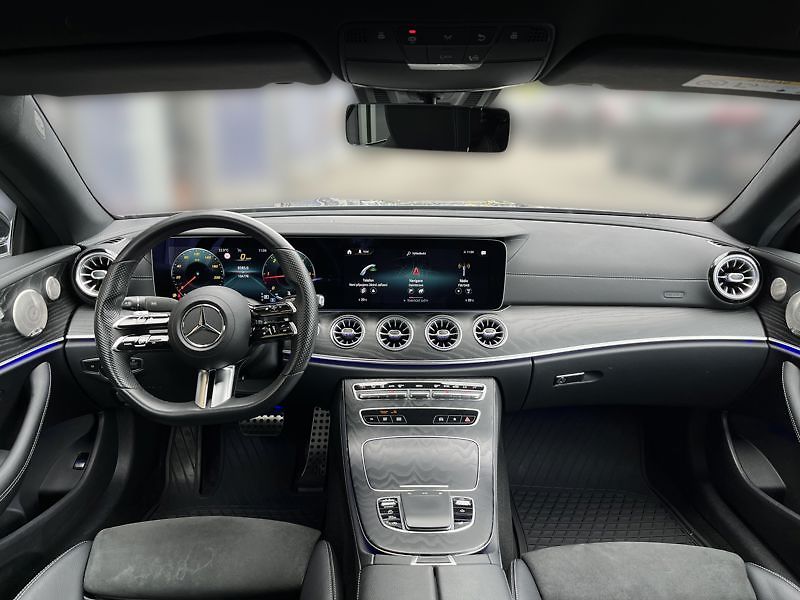 Mercedes-Benz Třídy E E-Třída 220 d 4MATIC kupé AMG - fotka 14 z 19