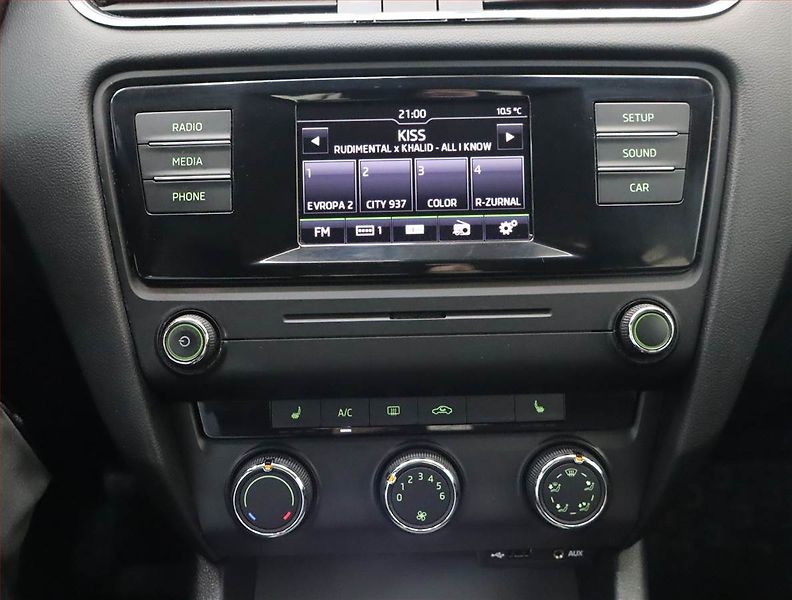 Škoda Octavia (2015) 1.6 TDI, Serv.kniha, Tempomat - fotka 12 z 18