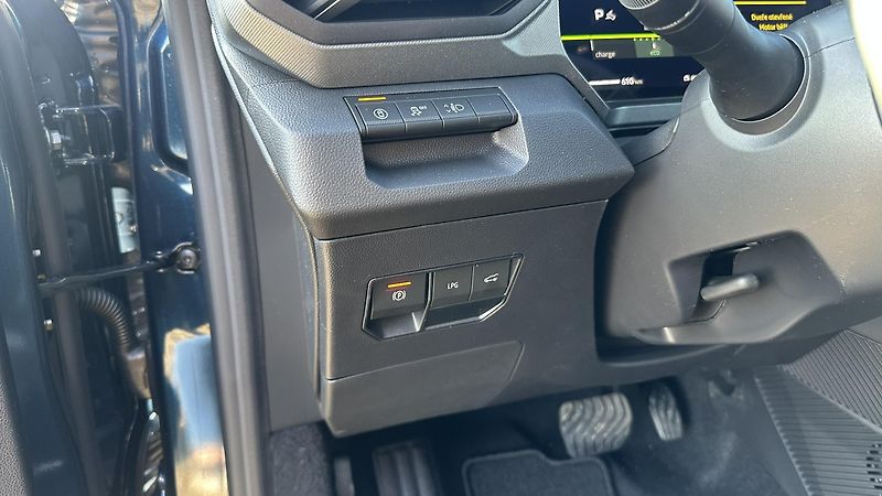 Dacia Bigster (2026) Journey Hybrid-G 150 4x4 - fotka 16 z 23