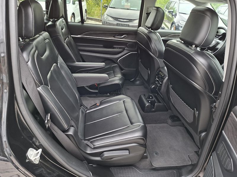 Jeep Grand Cherokee (2021) 3,6L V6 4x4 LIMITED, 6 míst - fotka 20 z 46