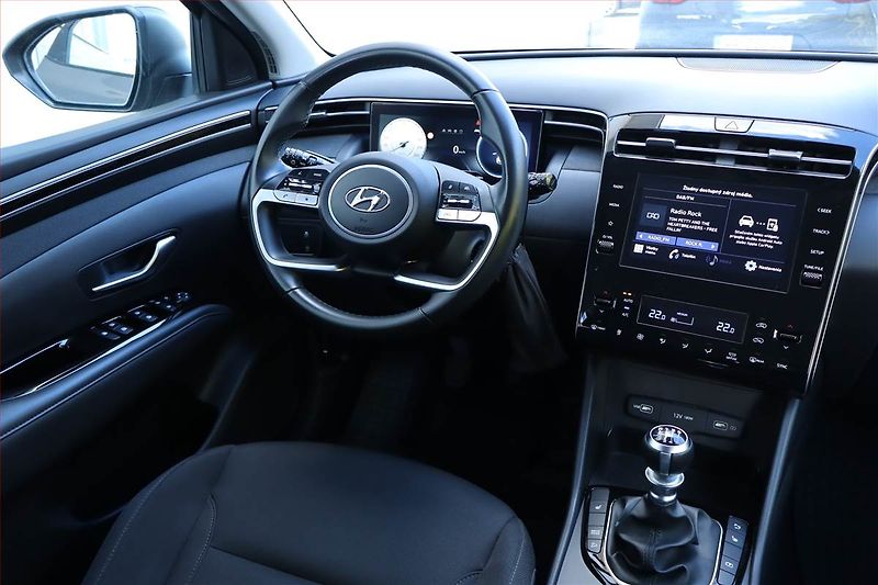 Hyundai Tucson (2022) 1.6 T-GDI - fotka 7 z 24