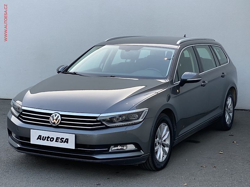 Volkswagen Passat (2017) 2.0 TDi, Comfortline, DSG - fotka 3 z 18