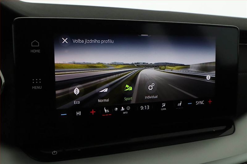Škoda Octavia (2023) Style 1.0 TSI, ČR,1.maj, Navi - fotka 11 z 17