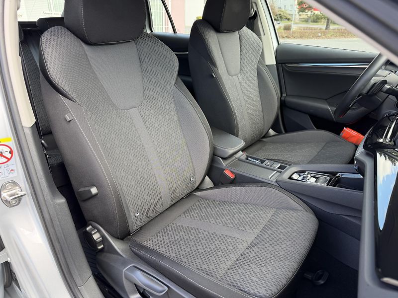 Škoda Octavia 1,5 TSi/110kW DSG e-TEC STYLE - fotka 60 z 80