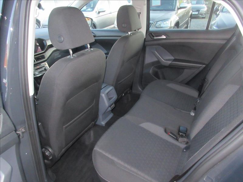 Volkswagen T-Cross 1,0 TSI Edice Life Top Stav - fotka 7 z 14