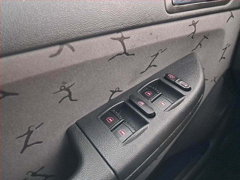 Škoda Fabia (2001) 1.4 16V, nová STK, Tažné - fotka 15 z 15
