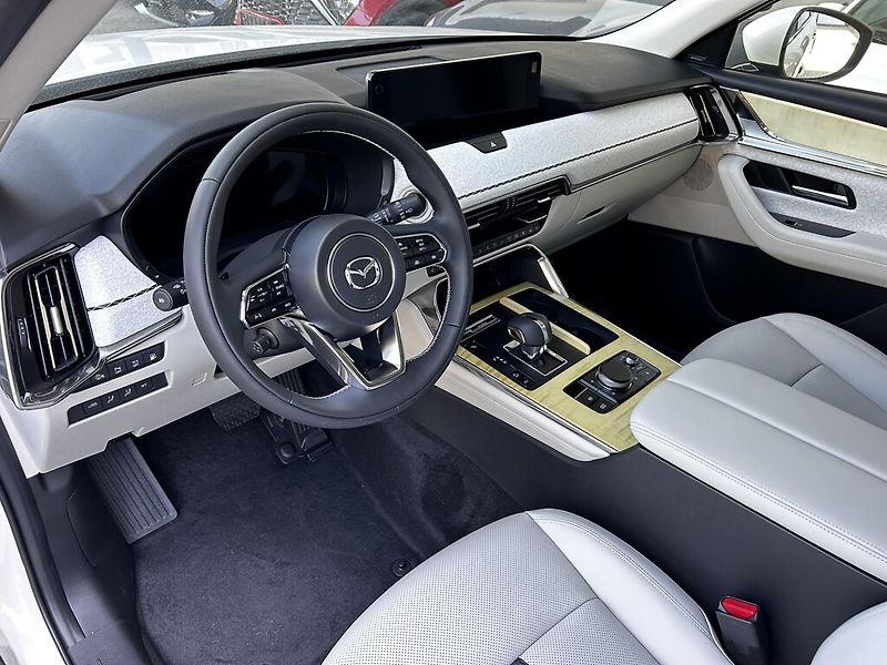 Mazda CX-80 (2026) 2.5L e-SKYACTIV PHEV - fotka 25 z 40