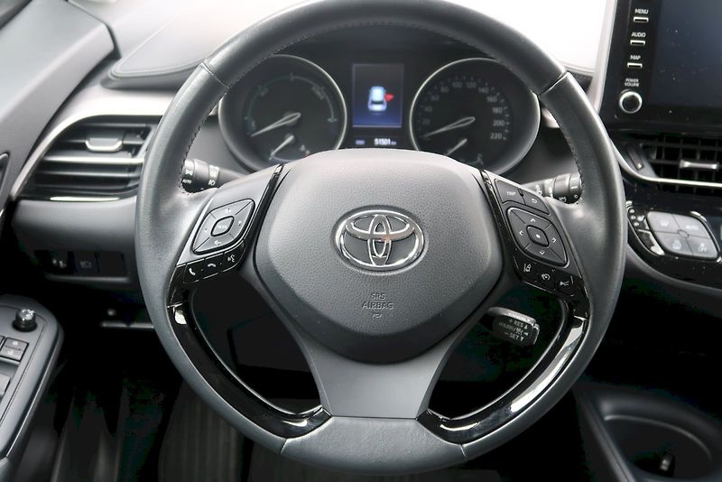 Toyota C-HR (2022) 1,8 Hybrid 90kW e-CVT Comfort - fotka 10 z 34