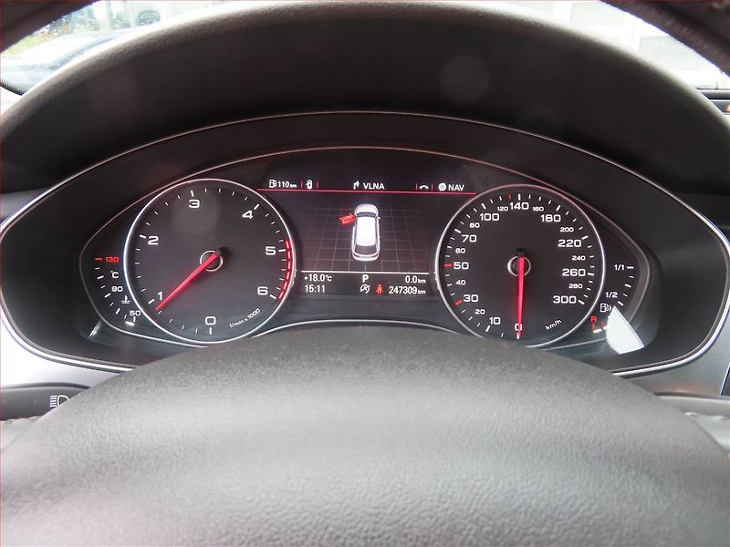 Audi A6 (2012) 2.0 TDI, Automat, Serv.kniha - fotka 11 z 23