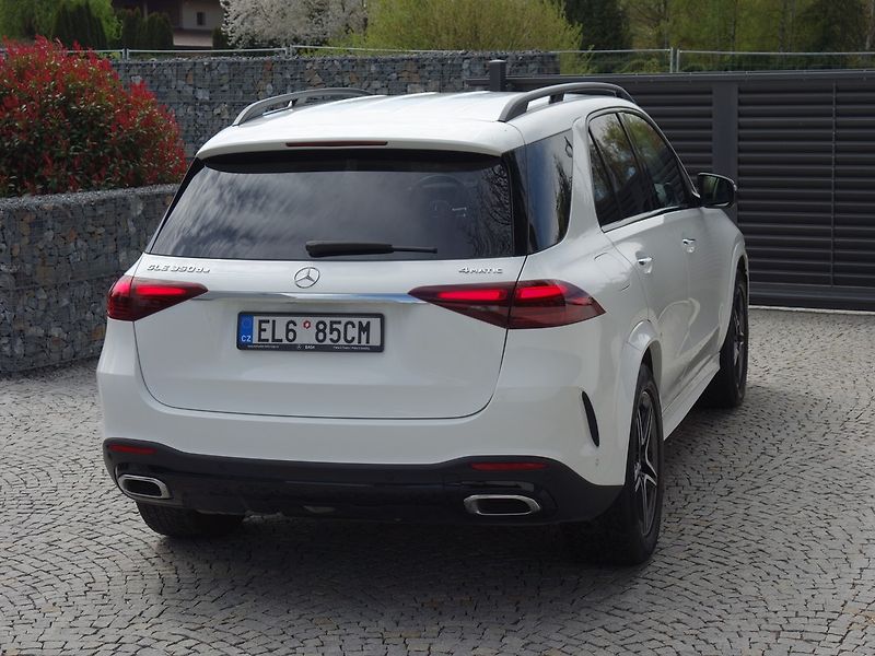 Mercedes-Benz GLE (2024) 350de*4M*HYBRID*AMG*REZERVACE! - fotka 8 z 50