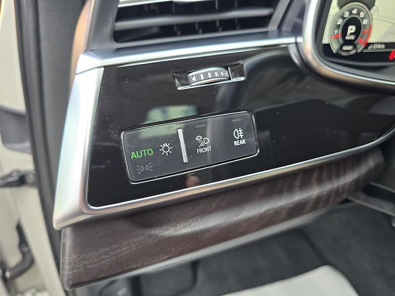 Audi Q7 3.0 V6 250kW MATRIX KŮŽE WEBAS - fotka 38 z 61