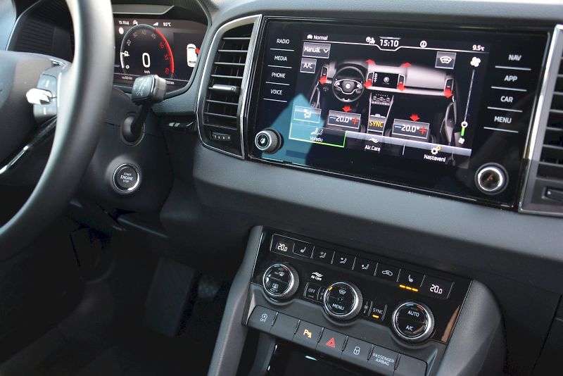 Škoda Karoq (2023) 2.0 TDI 110 KW Style Exclusive - fotka 22 z 27