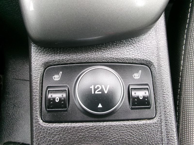 Ford Focus 1,0 ECOBOOST AC ROZVODY - fotka 20 z 28