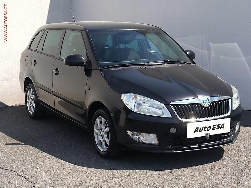 Škoda Fabia (2011) 1.6 TDi, ČR, Ambiente, AC - fotografie inzerátu