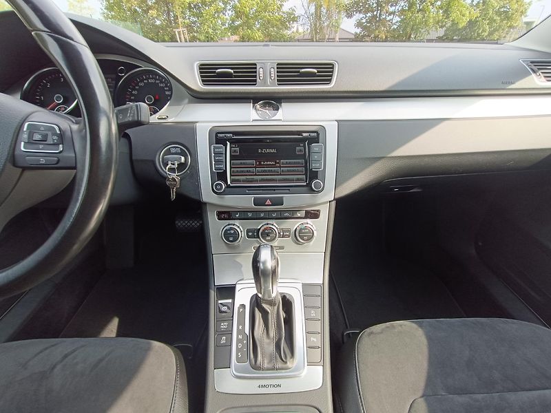 Volkswagen Passat (2013) VW Passat B7 2.0 TDI DSG 4x4 - fotka 11 z 31