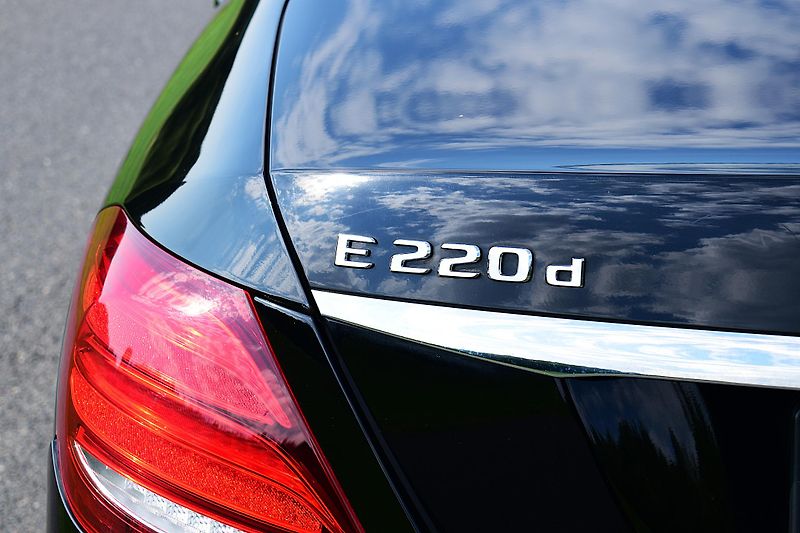 Mercedes-Benz Třídy E (2019) E220d - fotka 7 z 15