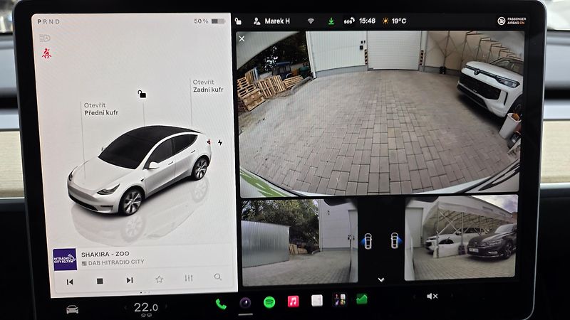 Tesla Model Y (2023) LR AWD Záruka SoH 93,2% - fotka 29 z 33