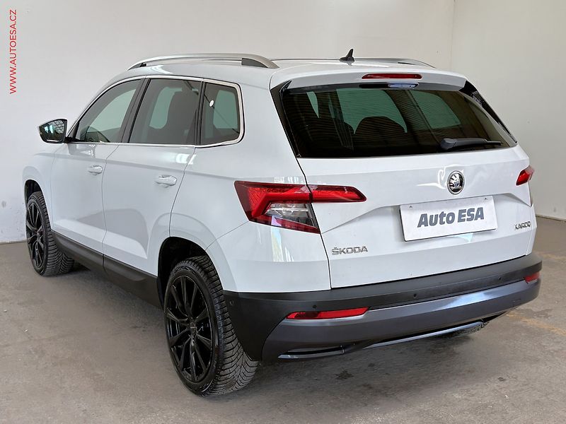 Škoda Karoq (2018) 1.5 TSi, ČR, Style, LED - fotka 6 z 19