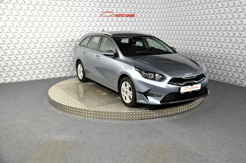 Kia Ceed (2023) SW 1.5 T-GDI 118 Fresh - fotka 3 z 20