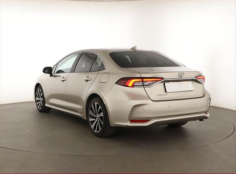 Toyota Corolla (2023) 1.5 VVT-i, ČR,1.maj, Tempomat - fotka 4 z 15