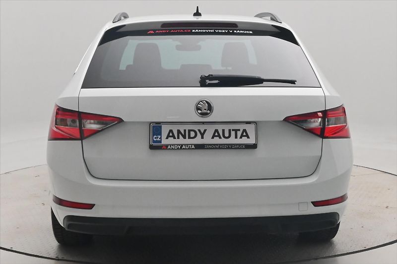 Škoda Superb 1,6 TDI 88 kW NAVI Ambition Zá - fotka 6 z 29