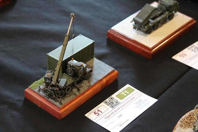 Letošní ročník modelářské výstavy a soutěže v Telnici na Ústecku byl jubilejní - desátý. Jinak soutěž má již čtyřicetiletou tradici. Na snímku je model vozu Tatra 147.