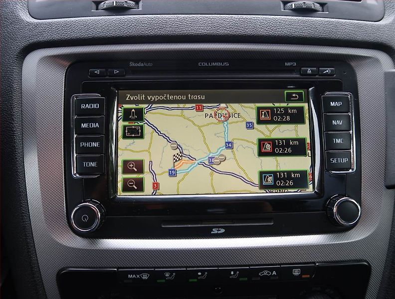 Škoda Octavia (2010) 2.0 TDI, nová STK, jezdí dobře - fotka 16 z 20