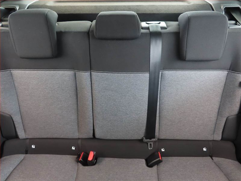 Citroën C4 (2025) Feel 1.2 PureTech, ČR,1.maj - fotka 10 z 16