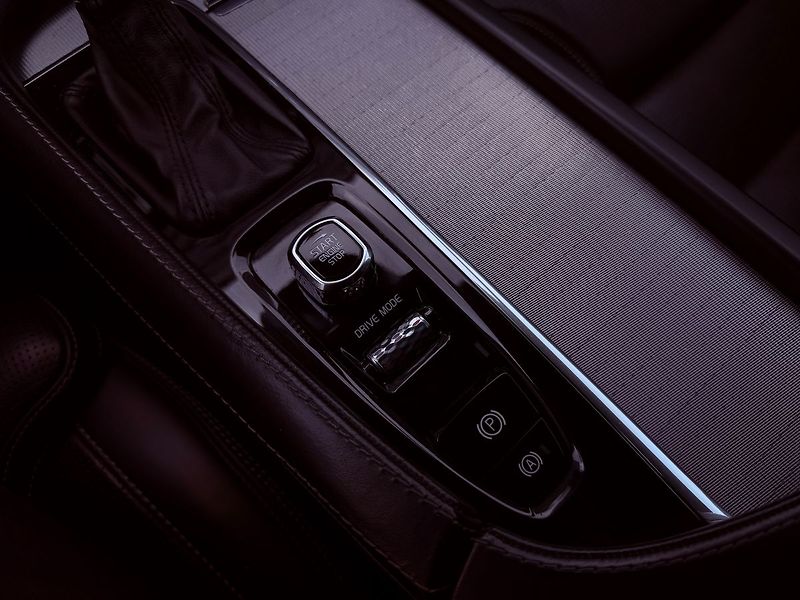Volvo S90 D5 AWD Inscription Aut., ČR - fotka 28 z 32