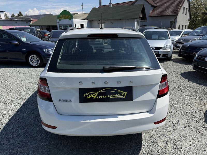 Škoda Fabia 1.0 TSI KOMBI - fotka 5 z 13