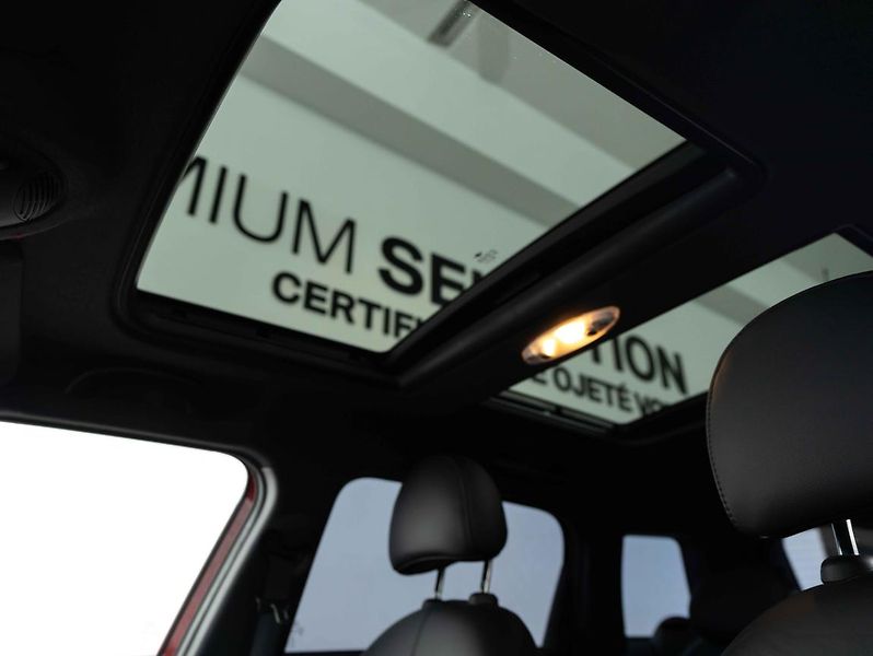 Mini Countryman COOPER JCW - fotka 21 z 22